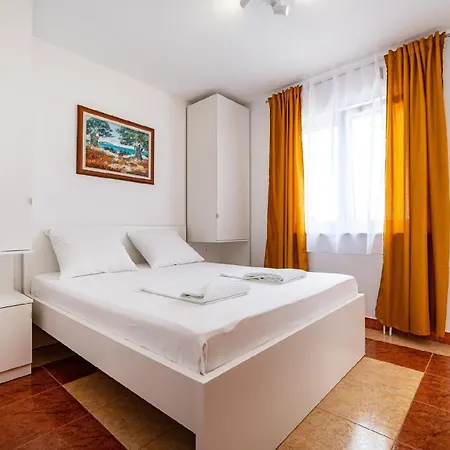 Mit Wasserblick Apartment Starigrad Paklenica